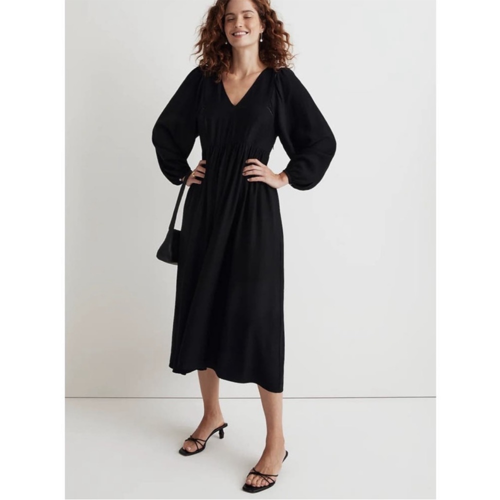 NEW WITH TAGS Madewell Black V-Neck Empire Midi Dress Black Size Medium NO147